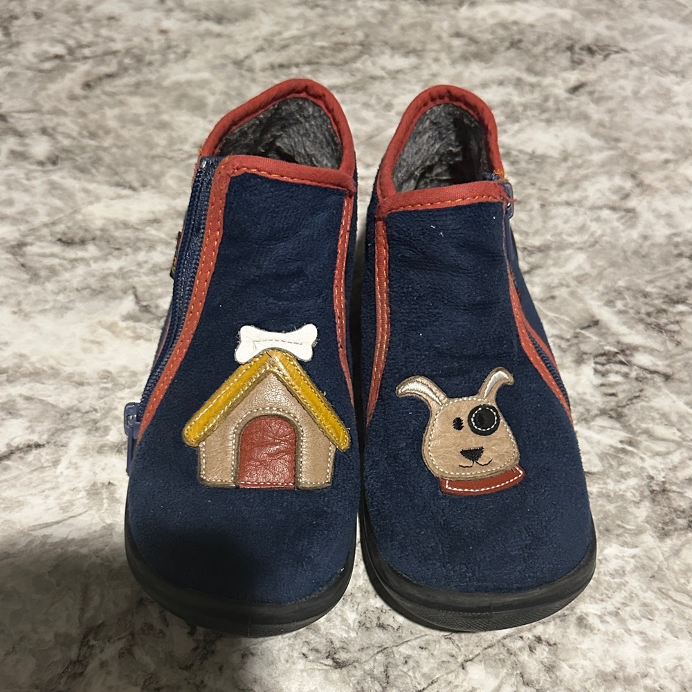 Kids Blue Dog House Warm Wool Slippers, Orthopedic Support, made in France.